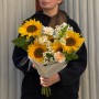 Vibrant Bouquet with Sunflowers «Garden Party»