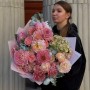 Luxurious Bouquet with Hydrangeas and Dahlias «Peach Bellini»