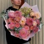 Luxurious Bouquet with Hydrangeas and Dahlias «Peach Bellini»