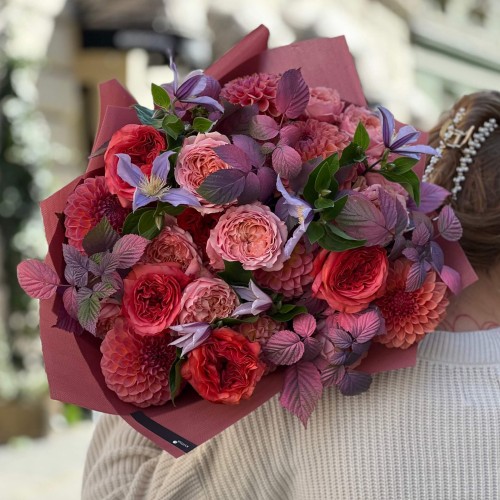 Beautiful Bouquet with Peony-Style Roses «Autumn Silk»