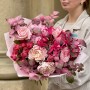 Bright Bouquet in Pink Tones with Nerine «Raspberry Mischief»