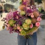 Изысканный букет с пионовидной розой Veggie «Южный сад»