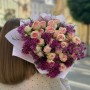 Enchanting Duo Bouquet with Chamelaucium and Spray Peony-Style Roses «Vanilla Curls»