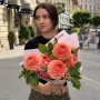 Букет с георгинами и кустовой пионовидной розой «Малиновый сад»