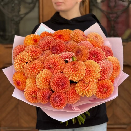 Мікс із 35 помаранчевих жоржин у букеті «Аромат апельсину»