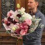 Вишуканий букет із лілією «Вишнева ваніль»