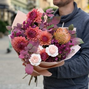 Warm Bouquet with Dahlias «October Evening»