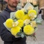 Мікс жоржин та діантусів у букеті «Лимонний десерт»