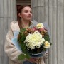Романтичний сезонний букет із хризантемою «Аромат тірамісу»