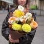 Warm Bouquet with X-Pression Peony-Style Roses «Autumn Intrigue»