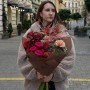 Букет із амарилісом у насичених відтінках «Жовтнева фантазія»