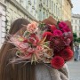 Букет із амарилісом у насичених відтінках «Жовтнева фантазія»