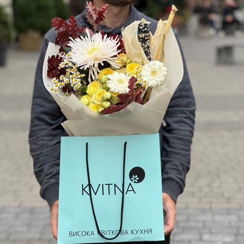 Atmospheric Seasonal Bouquet with Chrysanthemum «Bountiful Autumn»