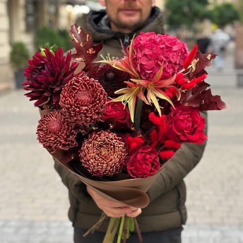 Exquisite Autumn Bouquet «Ruby Angel»