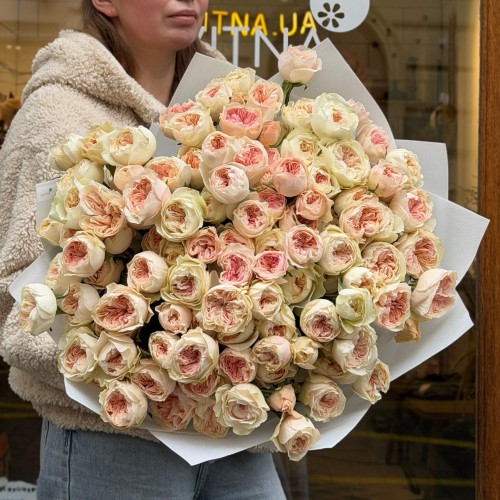 Bouquet of 33 branches of Boomie Gardens Spray Peony Roses «Elegance»