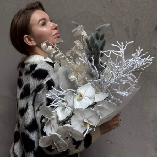 Winter bouquet with premium phalaenopsis «Frosty Pattern»