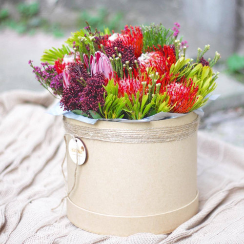 Коробочка з екзотичним міксом