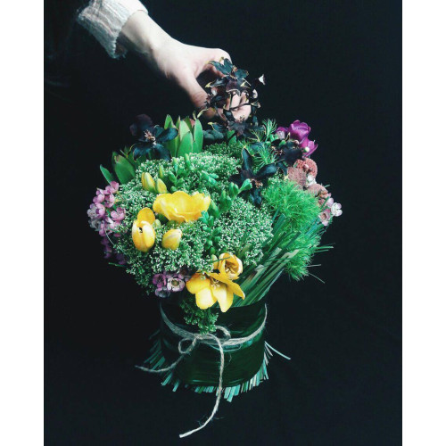 Екзотичний сніп з плодами лічі