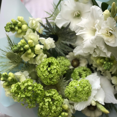 Світлий літній букет «Зелене яблучко»