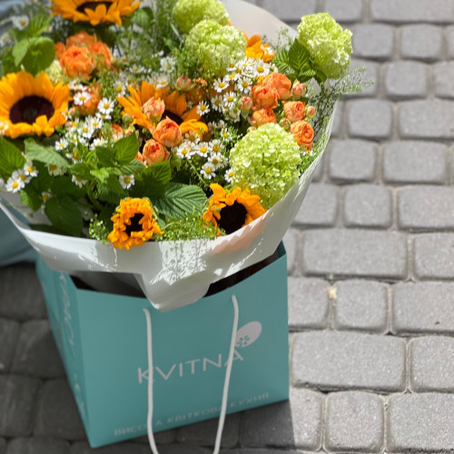 Яркий букет в насыщенных оттенках «Пламя полей»