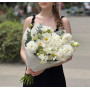 White delicate bouquet «Field Cloud»