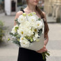 White delicate bouquet «Field Cloud»