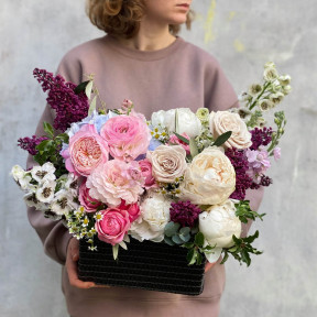 Ящик з квітами «Шепіт в саду»