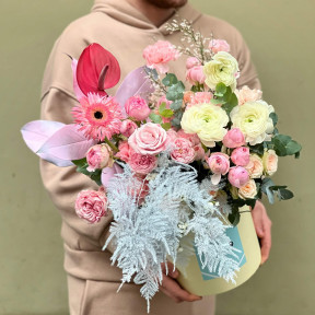 Квіти в коробці «Солодкий крем»