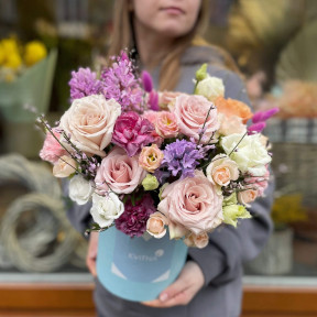 Коробка з квітами «Львівське небо»