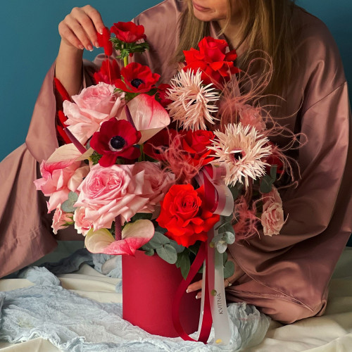 Квіти в коробці «Коханий з майбутнього»