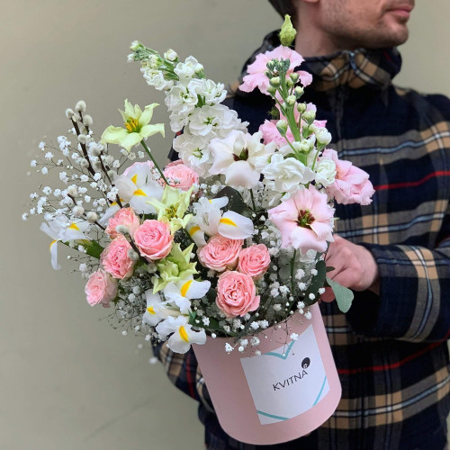 Коробка з квітами «Весняний день»