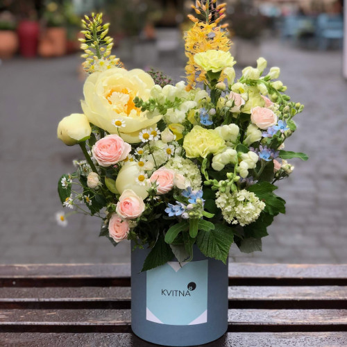 Легка літня композиція «Сонце після дощу»