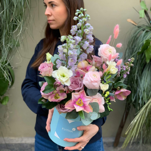 Квіти в коробці «Чисте небо»