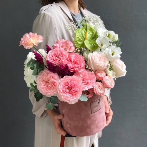 Букет квітів в коробці «Витонченість»