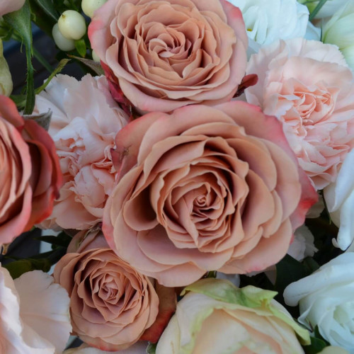 Розы в коробке «Теплое осеннее настроение»