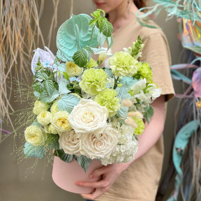 Квіти в коробці «Небесний ранок»