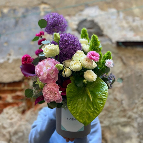 Коробка з квітами «Барвистий олександрит»