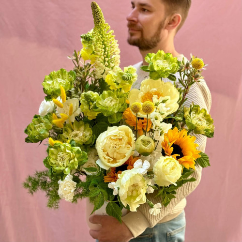 Яркая композиция «Солнечная вспышка»