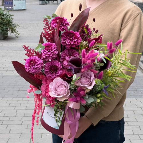 Коробка з квітами «Пурпурові вітрила»