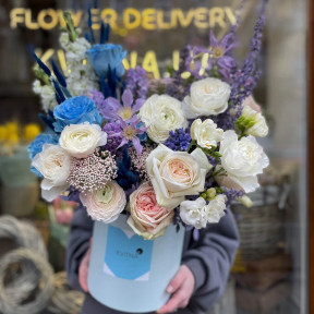 Коробка квітів «Ясне небо»