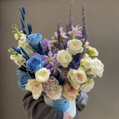 Коробка квітів «Ясне небо»