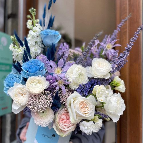 Коробка квітів «Ясне небо»