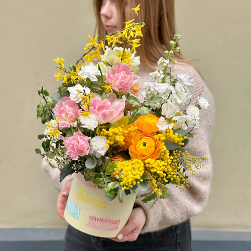 Коробка з квітами «Моменти радості»
