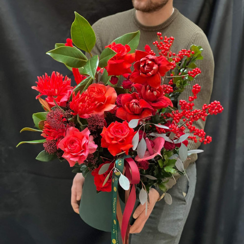 Коробка з квітами «Настрій свята»