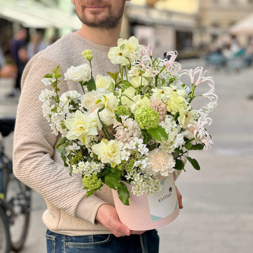 Ароматна весняна композиція «Річкова перлина»