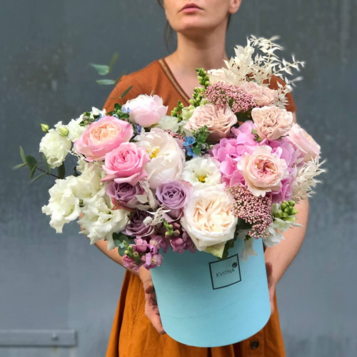 Цветы в коробке «Моя нежная»