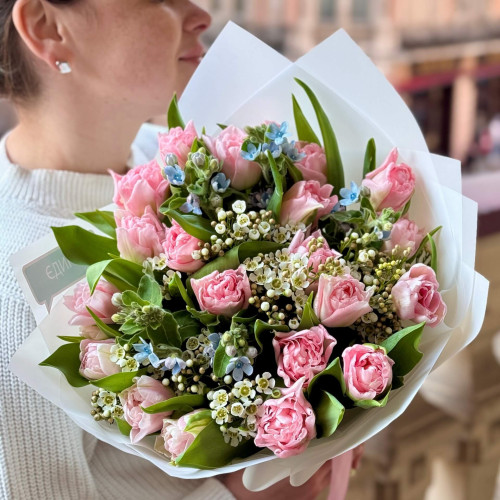Пухнастий букет у ніжних тонах «Заквітчана стежка»