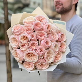 25 піоновидних троянд Tsumugi у букеті «Японська ніжність»