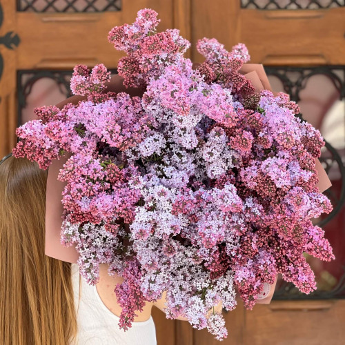 Сезонний букет із 25 гілок розкішного бузку «Вечірній океан»