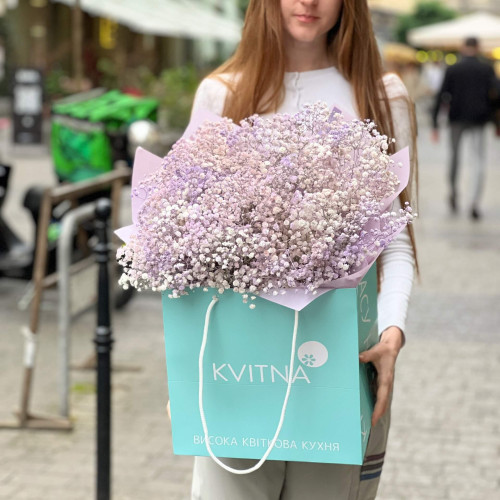 13 гілок бузкової гіпсофіли у букеті «Чарівна Людмила»